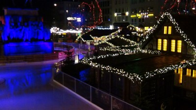 schaatspitste kerstmarkt Keulen